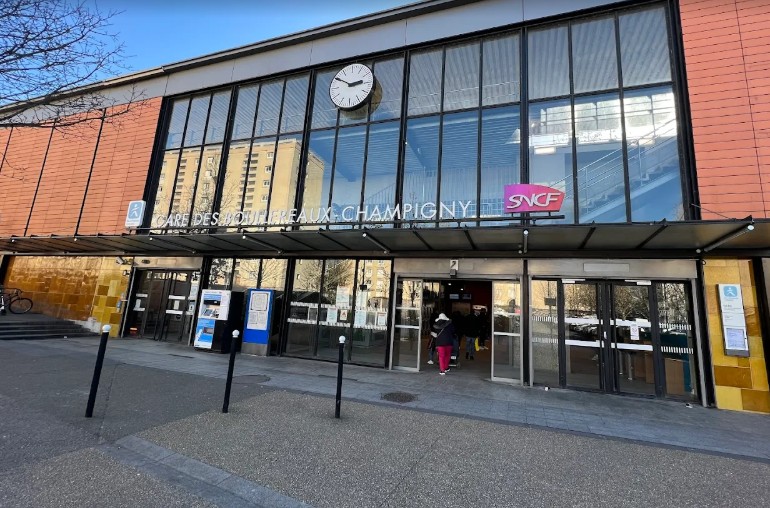 Gare de Les Boullereaux Champigny
